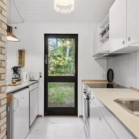 Cozy In With Kitchen 度假居 *